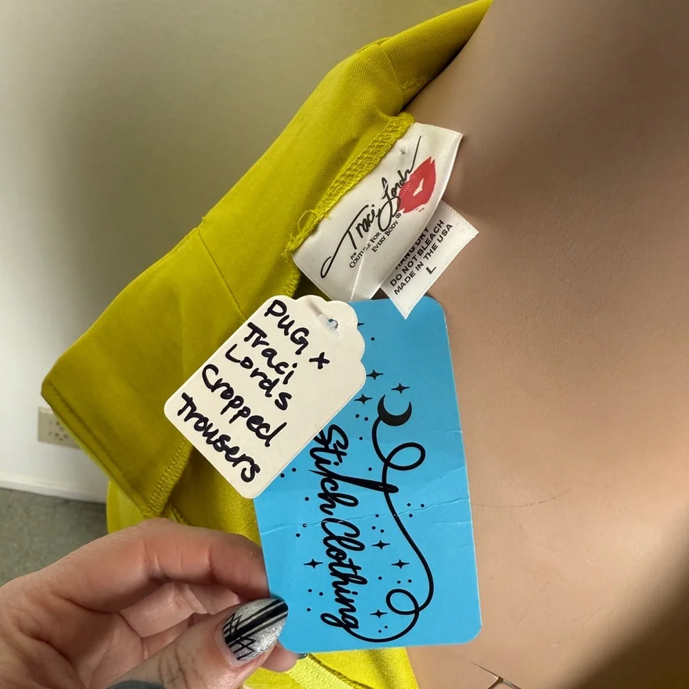 Pinup Couture Tracy Lords Lime Green Capris - Picture 4 of 4